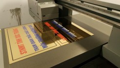Tuyển Nhân Viên Đứng Máy IN UV Phẳng